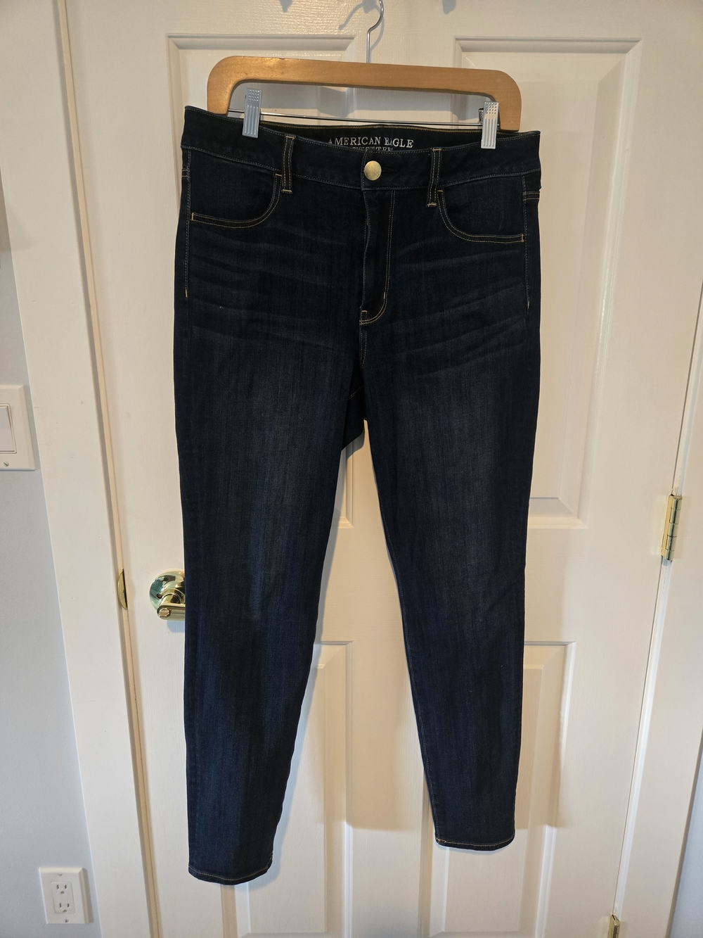 American Eagle Outfitters Dark Indigo Hi-Rise Jegging